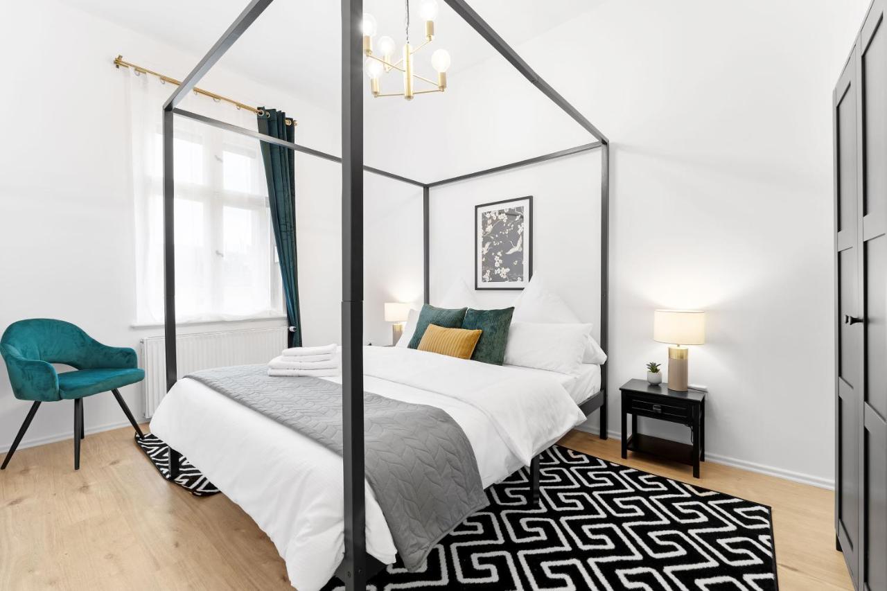 Apartments Direkt Am Staatstheater,Modern,Zentral,Ruhig,2 Zimmer,Netflix,Privatparkplatz Auf Dem Hof Cottbus Exteriör bild