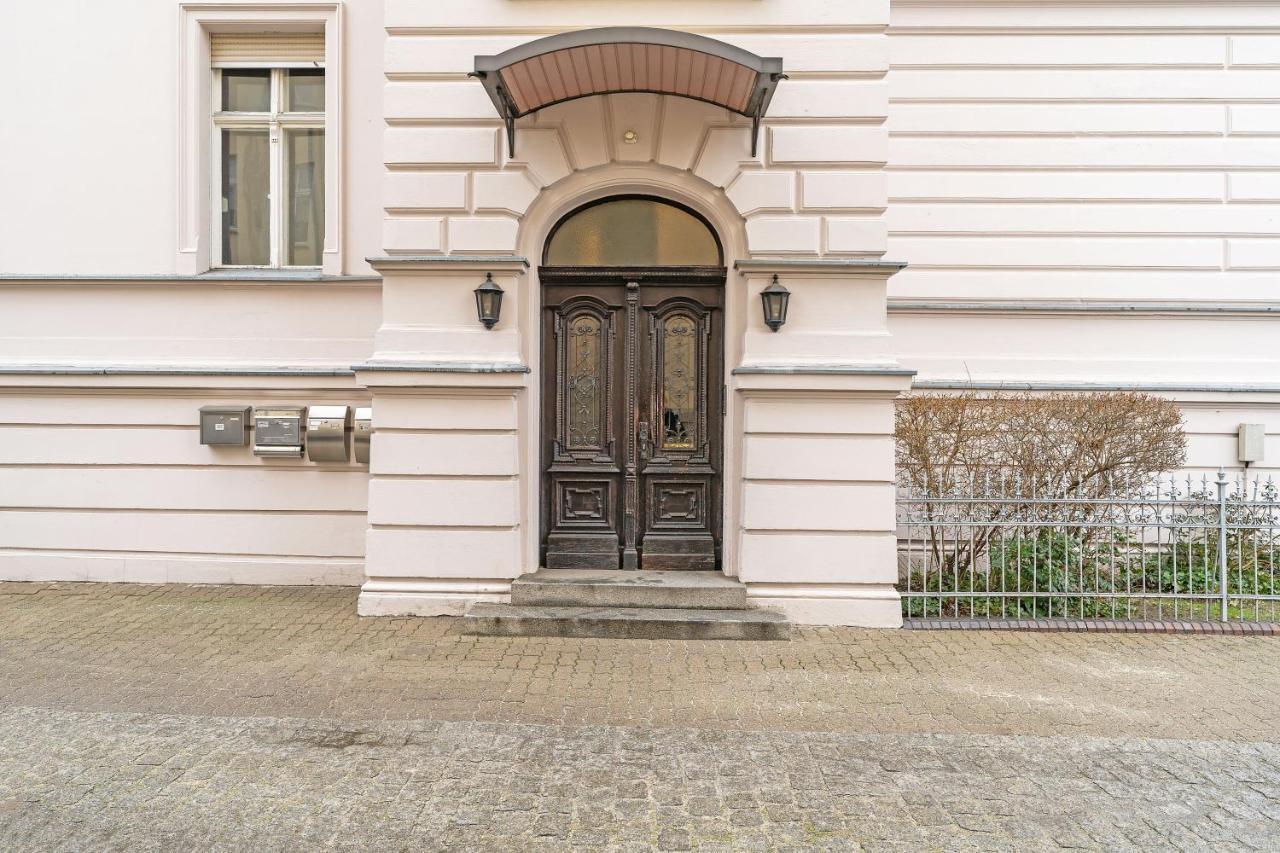 Apartments Direkt Am Staatstheater,Modern,Zentral,Ruhig,2 Zimmer,Netflix,Privatparkplatz Auf Dem Hof Cottbus Exteriör bild